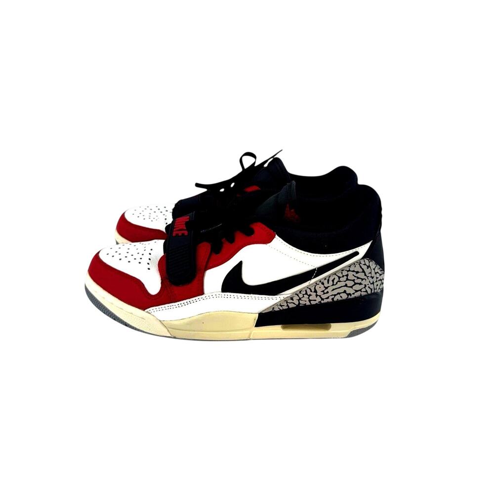 Jordan Legacy 312 Low Summit White Black Varsity Red Mens 8.5 Defects*